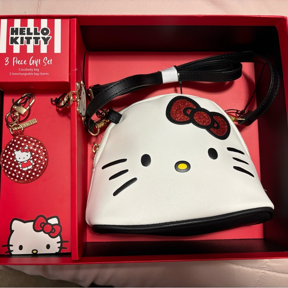 NWT Hello Kitty 3 piece Gift Set with Box